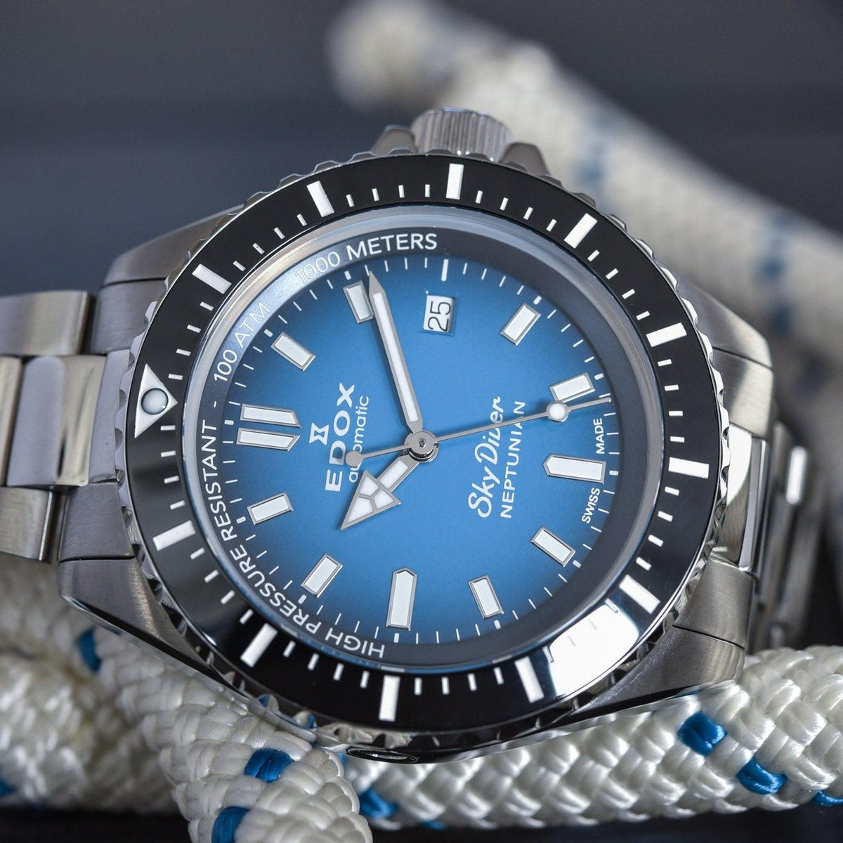 Hands-On: Edox Skydiver Neptunian